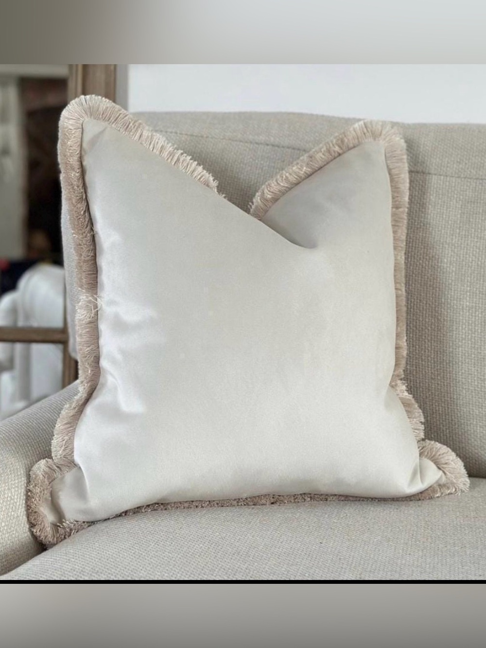 Set of 2 Luxury Ivory Velvet Cushion Cover With Fringe
